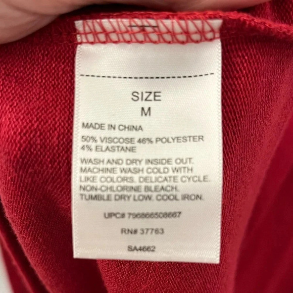 Rafaella red Hacci Top size medium - Picture 4 of 6